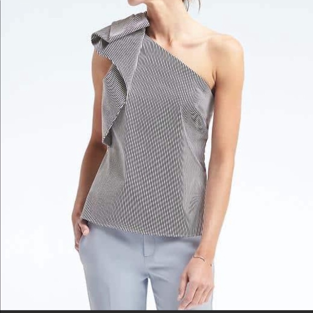 Banana Republic Navy & white striped top